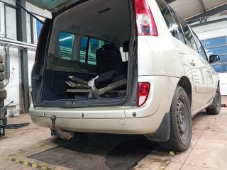 bontott RENAULT ESPACE IV Csomagtérajtó (Üres lemez)