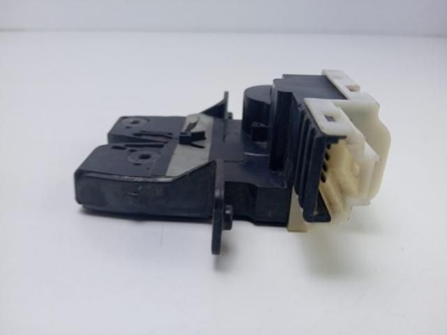 bontott RENAULT ESPACE IV Csomagtérajtó Zárszerkezet