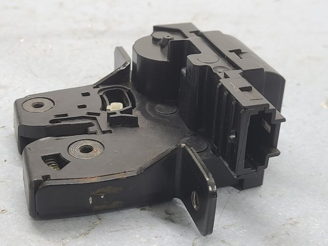 bontott RENAULT ESPACE IV Csomagtérajtó Zárszerkezet