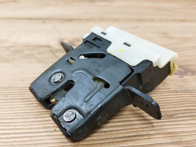 bontott RENAULT ESPACE IV Csomagtérajtó Zárszerkezet