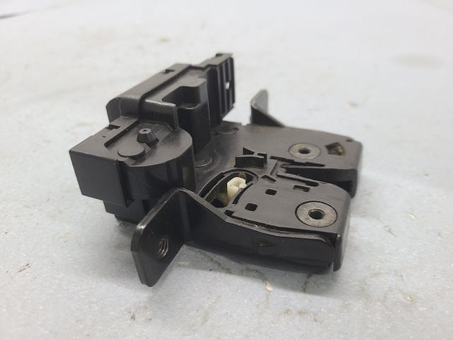 bontott RENAULT ESPACE IV Csomagtérajtó Zárszerkezet