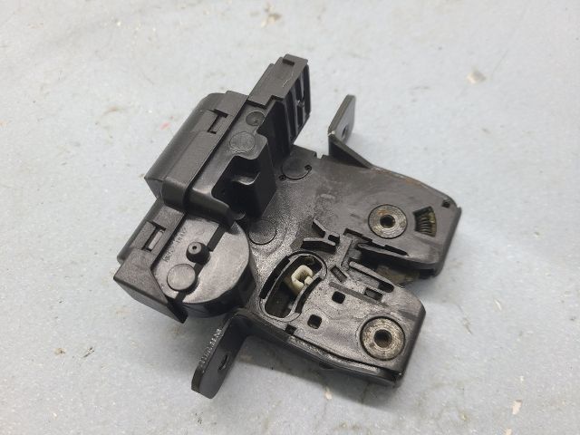 bontott RENAULT ESPACE IV Csomagtérajtó Zárszerkezet