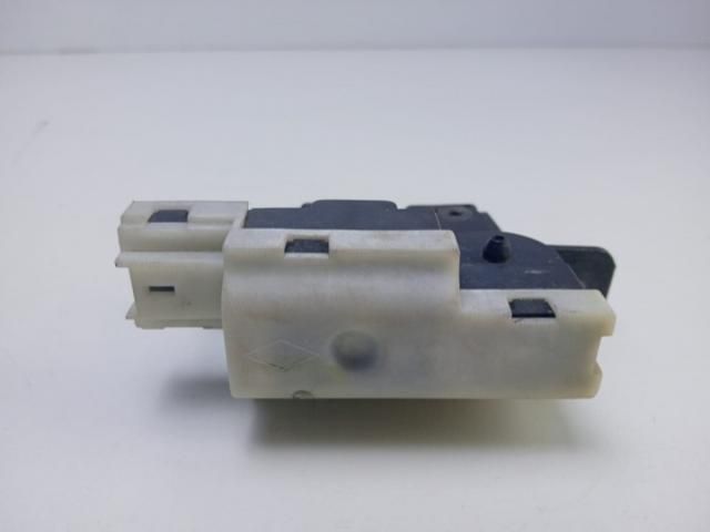 bontott RENAULT ESPACE IV Csomagtérajtó Zárszerkezet