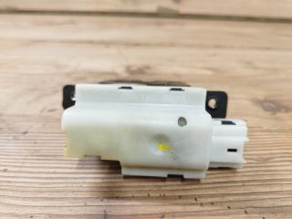 bontott RENAULT ESPACE IV Csomagtérajtó Zárszerkezet