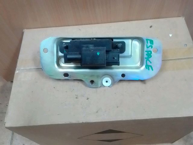 bontott RENAULT ESPACE IV Csomagtérajtó Zárszerkezet