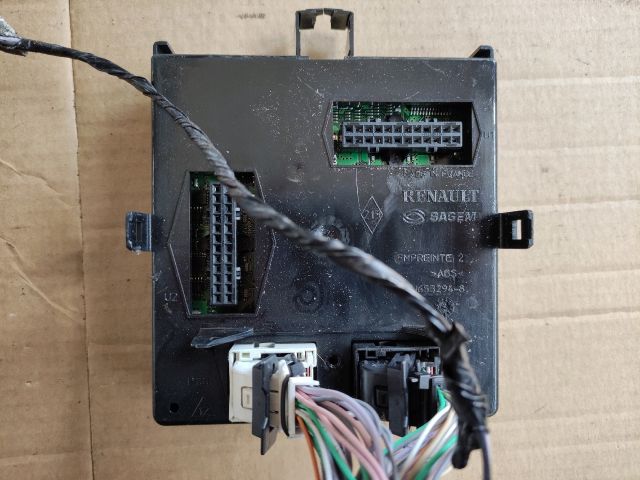 bontott RENAULT ESPACE IV Elektronika (Magában)