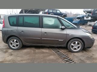 bontott RENAULT ESPACE IV Első Lökhárító (Részeivel)