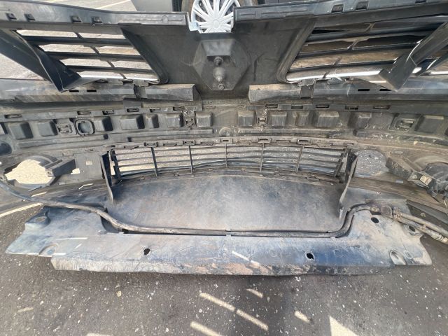 bontott RENAULT ESPACE IV Első Lökhárító (Üresen)