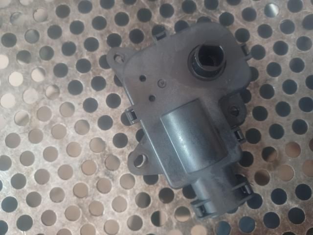 bontott RENAULT ESPACE IV Fűtés Állító Motor