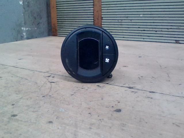 bontott RENAULT ESPACE IV Fűtéskapcsoló