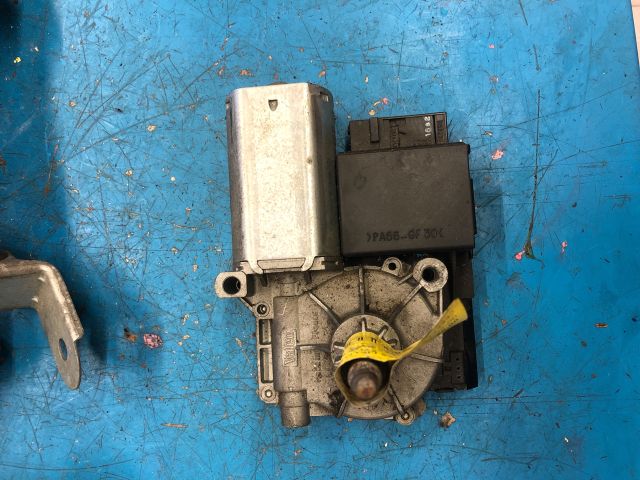 bontott RENAULT ESPACE IV Hátsó Ablaktörlő Motor