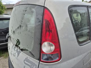 bontott RENAULT ESPACE IV Hátsó Lökhárító (Részeivel)