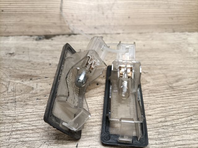 bontott RENAULT ESPACE IV Hátsó Rendszámtábla Világítás