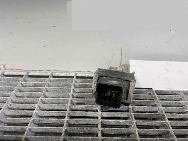 bontott RENAULT ESPACE IV Izzító Relé