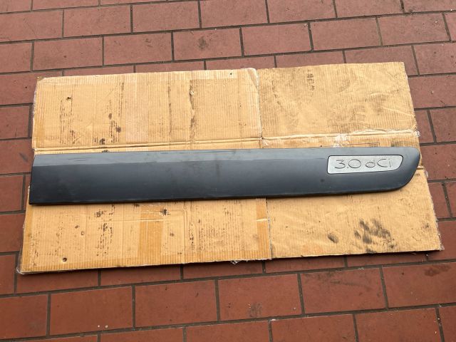 bontott RENAULT ESPACE IV Jobb első Ajtó Díszléc