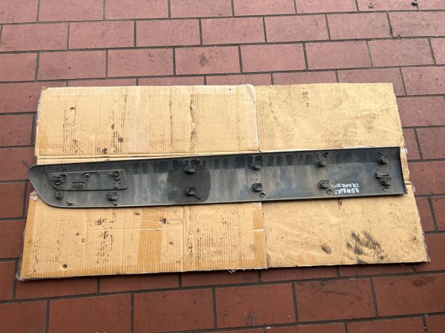 bontott RENAULT ESPACE IV Jobb első Ajtó Díszléc