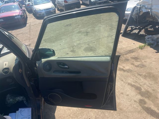 bontott RENAULT ESPACE IV Jobb első Ajtó (Üres lemez)