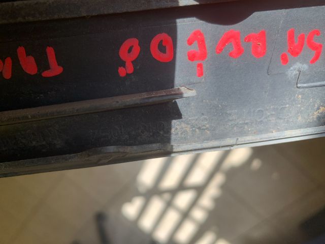 bontott RENAULT ESPACE IV Jobb első Sárvédő Díszléc