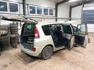 bontott RENAULT ESPACE IV Jobb első Vízlehúzó Gumicsík