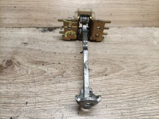 bontott RENAULT ESPACE IV Jobb hátsó Ajtóhatároló