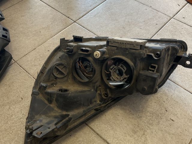 bontott RENAULT ESPACE IV Jobb Xenon Fényszóró