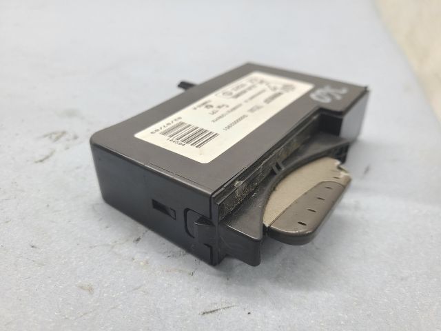 bontott RENAULT ESPACE IV Kártyaolvasó