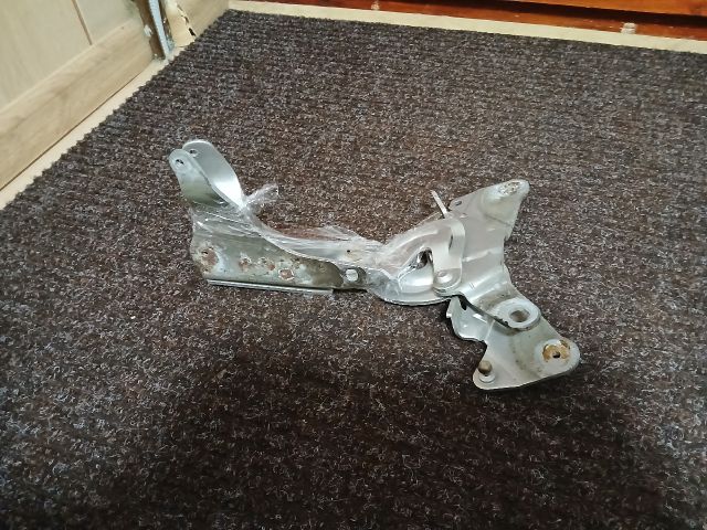 bontott RENAULT ESPACE IV Motorháztető Zsanér Pár