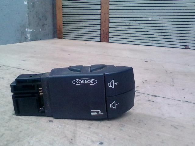 bontott RENAULT ESPACE IV Rádió / CD Kapcsoló