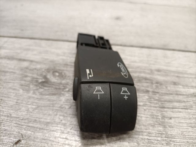 bontott RENAULT ESPACE IV Rádió / CD Kapcsoló