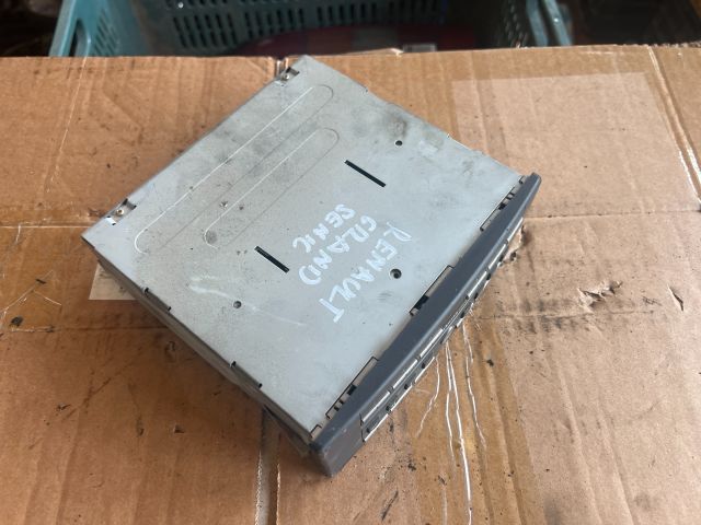 bontott RENAULT ESPACE IV Rádió / CD