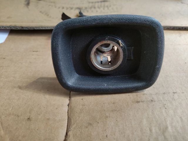 bontott RENAULT ESPACE IV Szivargyújtó Aljzat