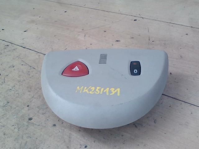 bontott RENAULT ESPACE IV Vészvillogó Kapcsoló