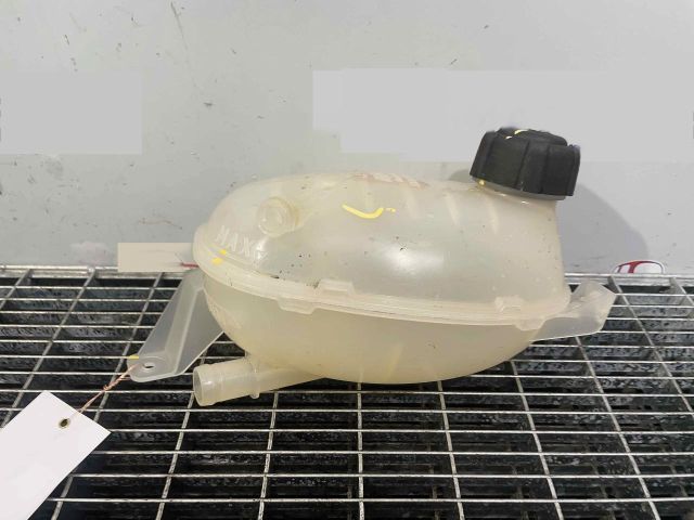 bontott RENAULT EXPRESS Kiegyenlítő Tartály