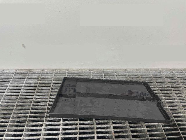 bontott RENAULT EXPRESS Akkumulátor Tartó