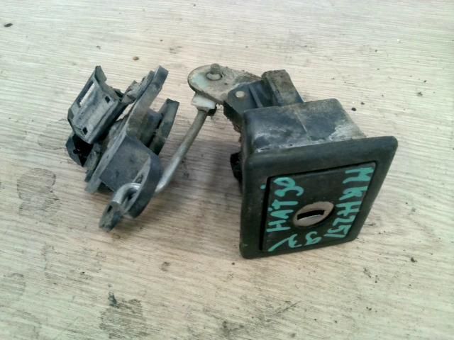 bontott RENAULT EXPRESS Csomagtérajtó Zárbetét