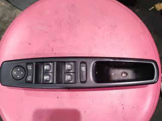 bontott RENAULT FLUENCE Bal első Ablakemelő Kapcsoló