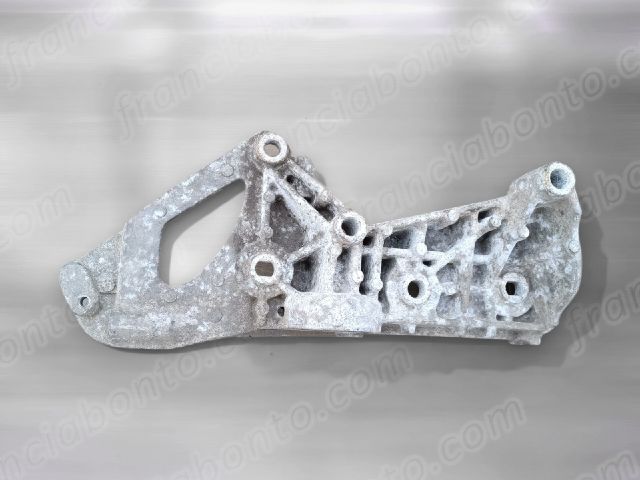 bontott RENAULT FLUENCE Generátor Tartó Bak