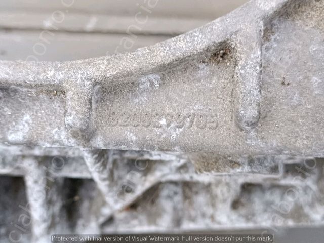 bontott RENAULT FLUENCE Generátor Tartó Bak