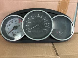 bontott RENAULT FLUENCE Kilométeróra