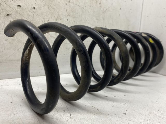 bontott RENAULT FLUENCE Bal hátsó Rugó