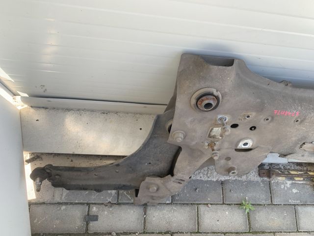 bontott RENAULT FLUENCE Első Bölcső