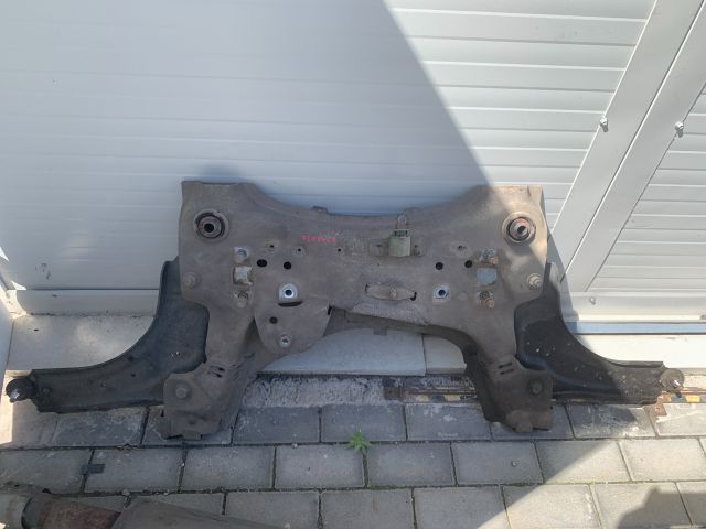 bontott RENAULT FLUENCE Első Bölcső