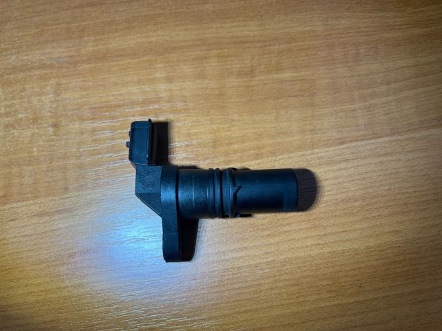 bontott RENAULT FLUENCE Főtengely Fordulatszám Jeladó