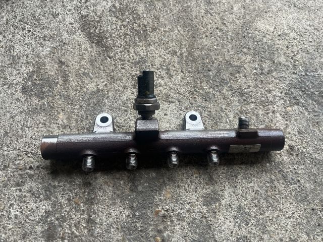 bontott RENAULT FLUENCE Közösnyomócső