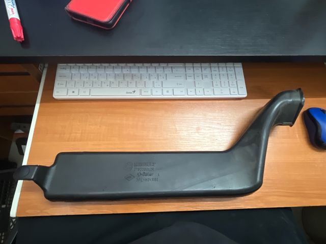 bontott RENAULT FLUENCE Légbeömlő Cső