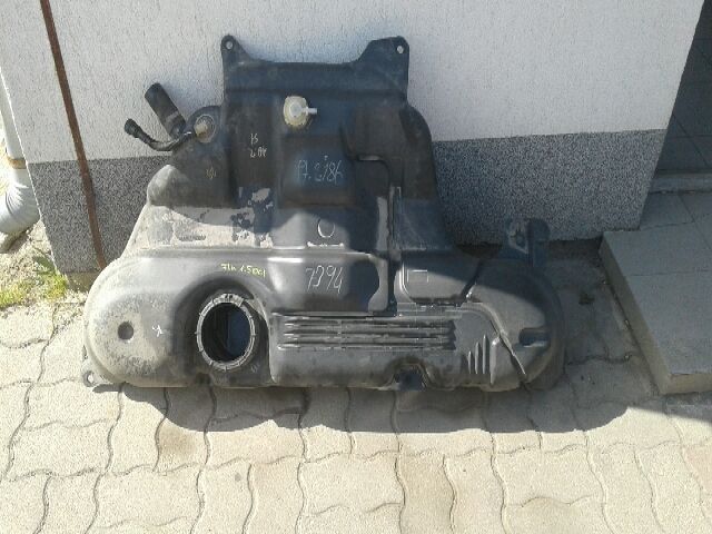 bontott RENAULT FLUENCE Tank