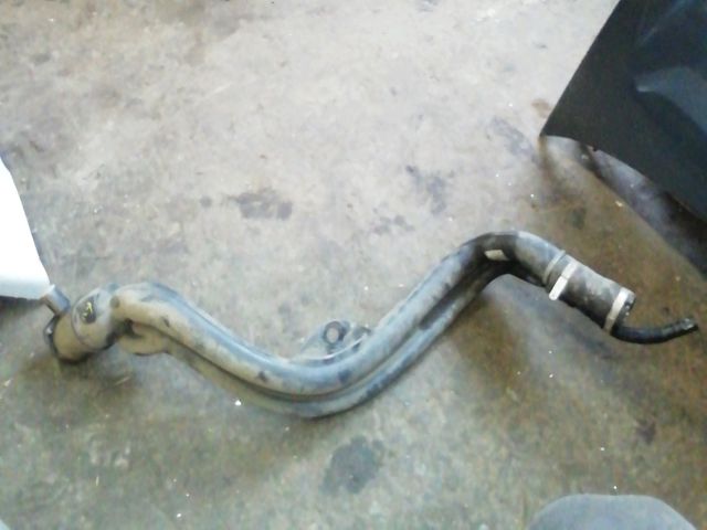 bontott RENAULT FLUENCE Tankbetöltő Cső (Fém)