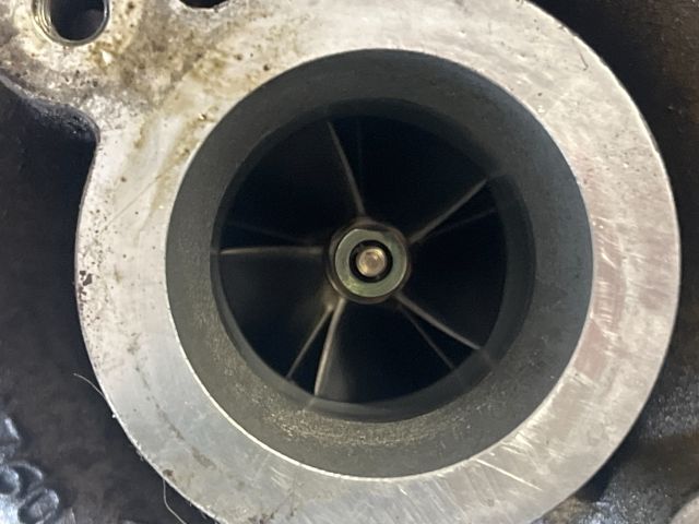 bontott RENAULT FLUENCE Turbó