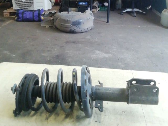 bontott RENAULT FLUENCE Bal első Gólyaláb (Lengécsillapító, Rugó)