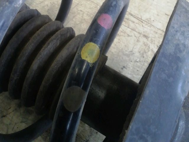 bontott RENAULT FLUENCE Bal első Gólyaláb (Lengécsillapító, Rugó)